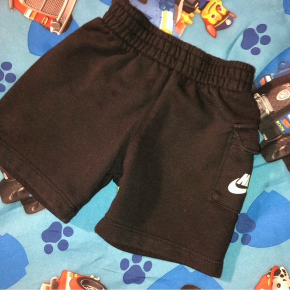 Nike 2Piece Outfit - Picture 8 of 8